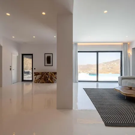 Mega Mansions Mykonos